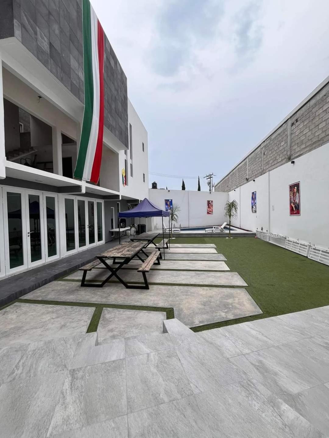Casa Mister Wax Villa *
